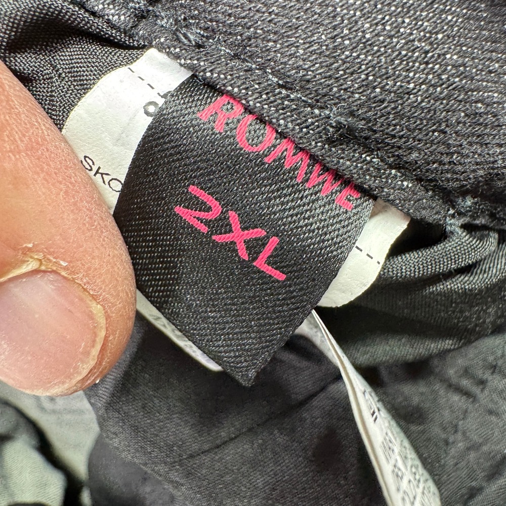 Romwe Jeans Women 2XL W39 Black Cross Embroidered Flare Plus Denim Gothic Y2K - Picture 7 of 11